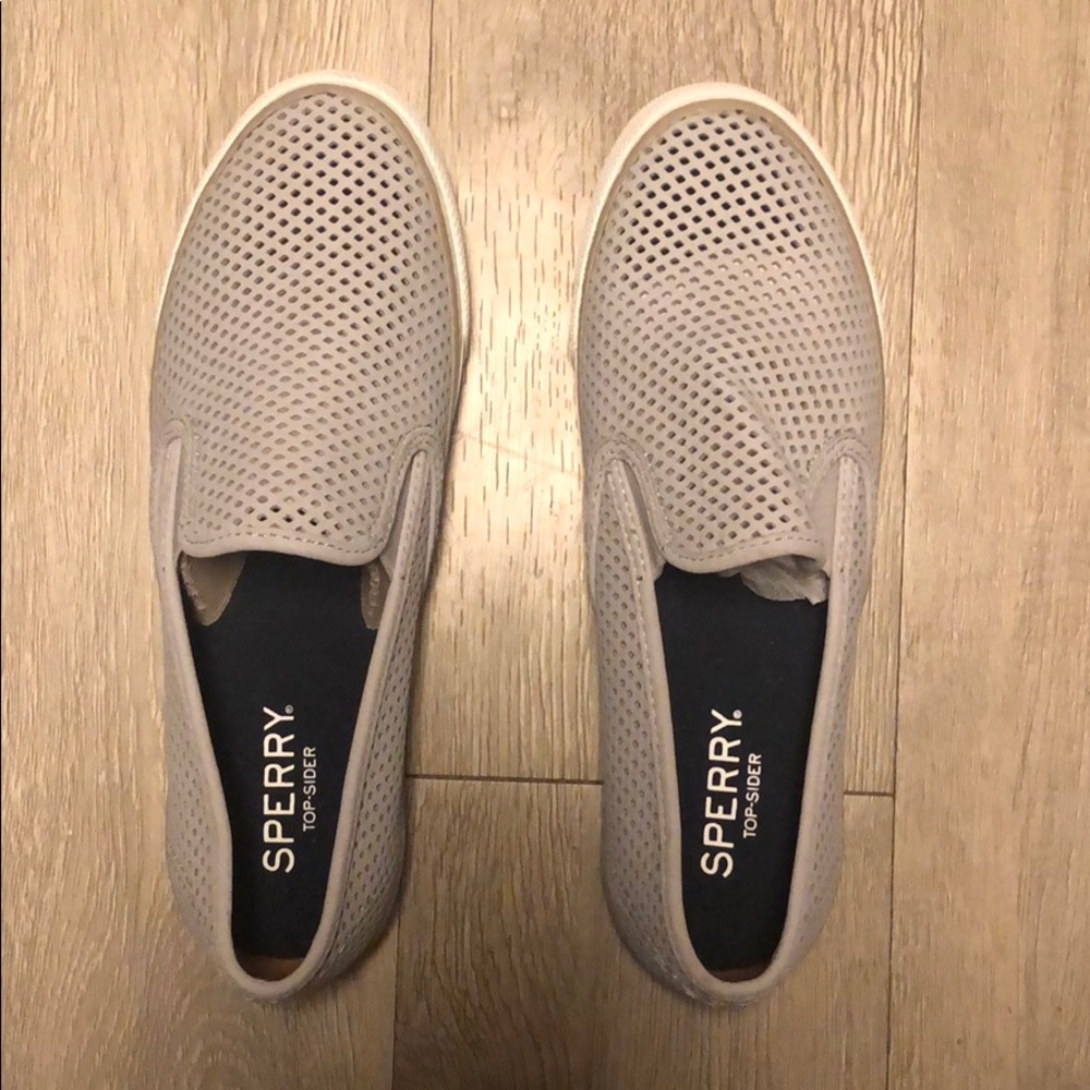 Never been worn Sperry Sneaker